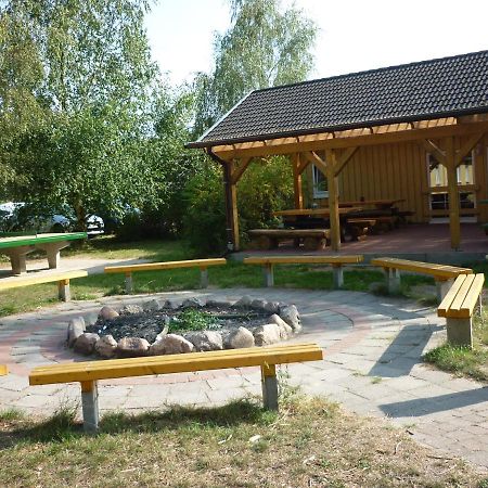 Gruppenbungalow-Waldhaus-Am Ferienpark Mirow Exterior photo